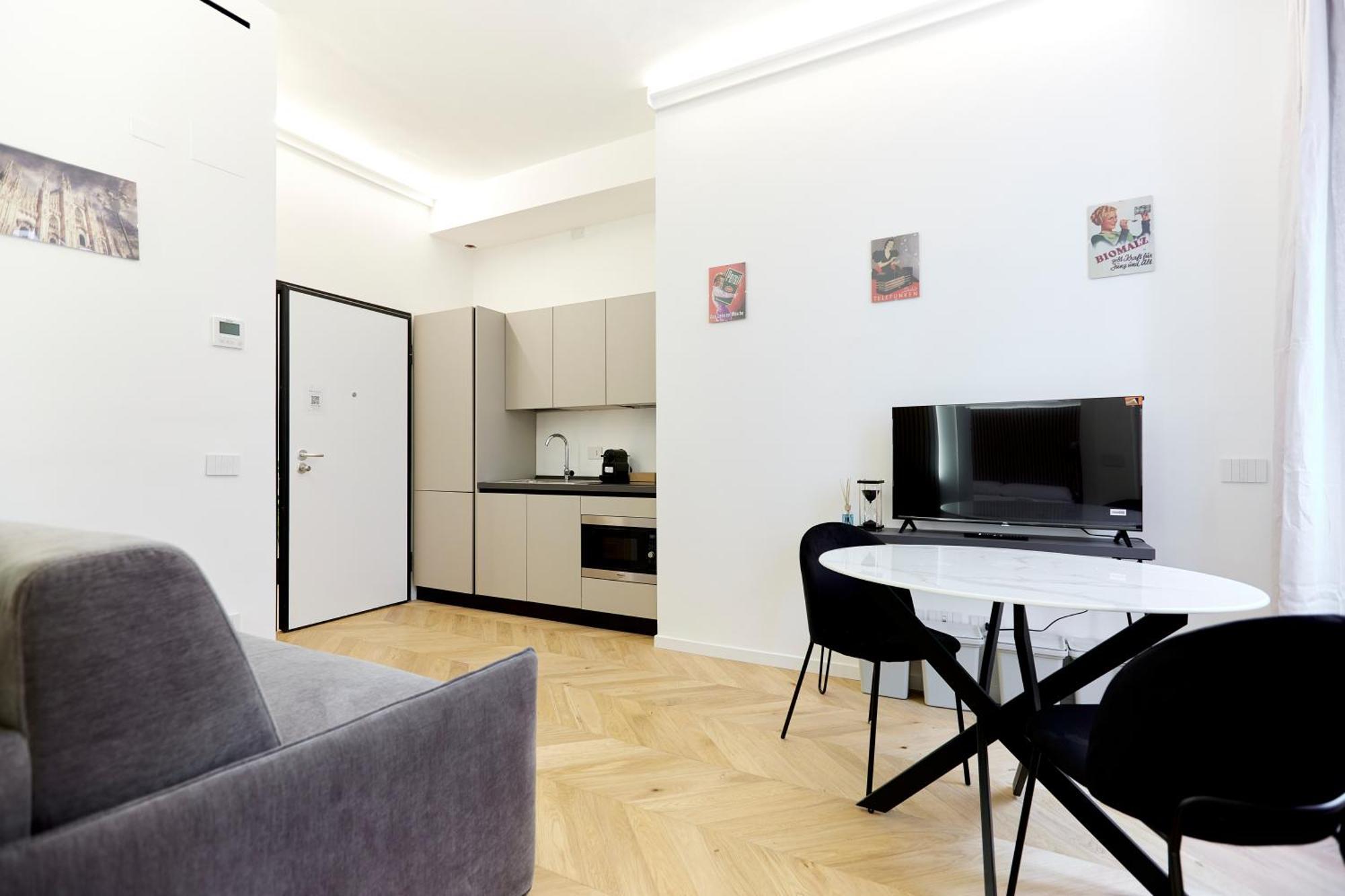 Duomo Cityview Grand Suites Milan Bagian luar foto