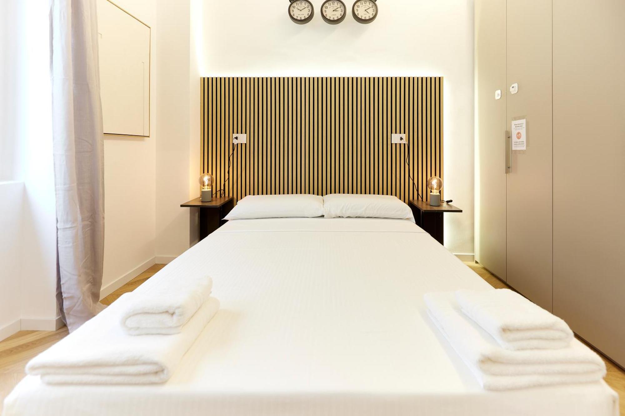 Duomo Cityview Grand Suites Milan Bagian luar foto