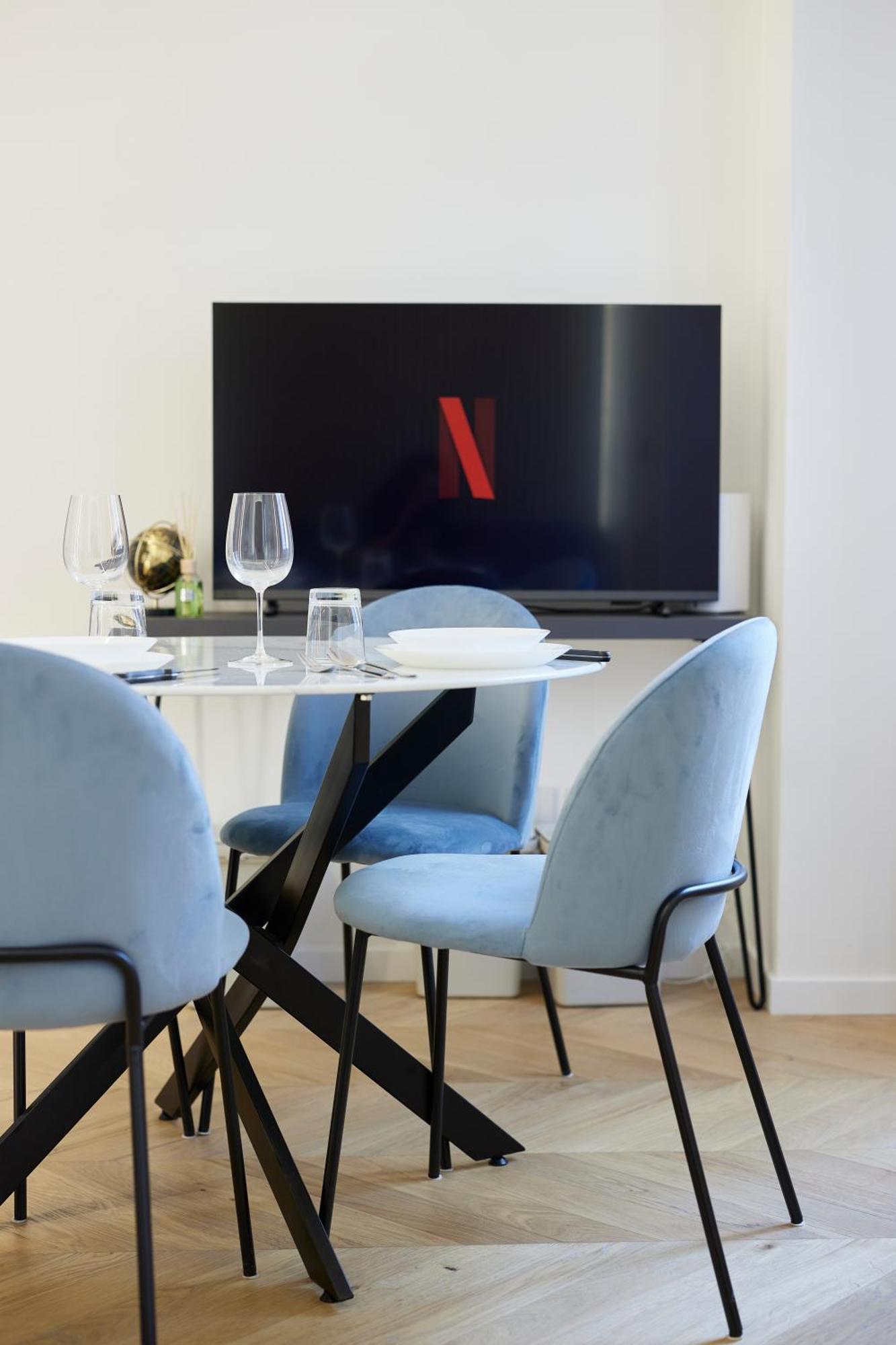 Duomo Cityview Grand Suites Milan Bagian luar foto