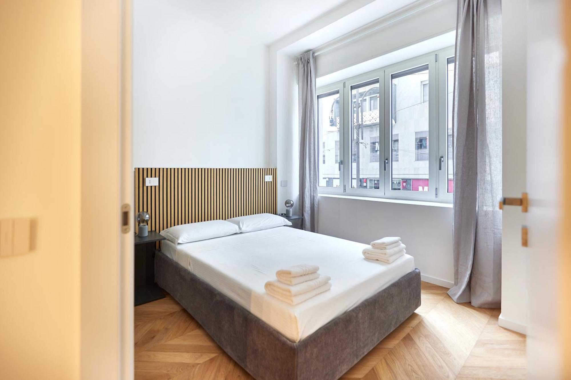 Duomo Cityview Grand Suites Milan Bagian luar foto